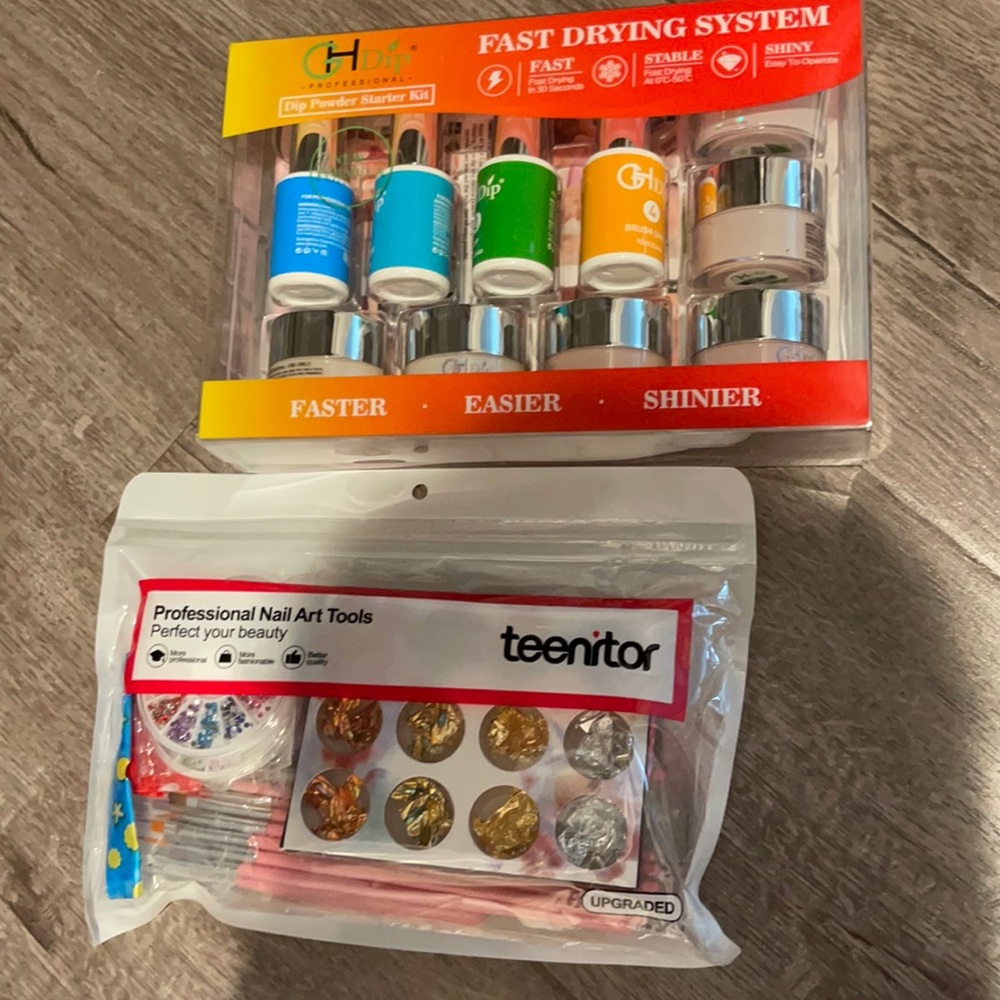 Nail kit